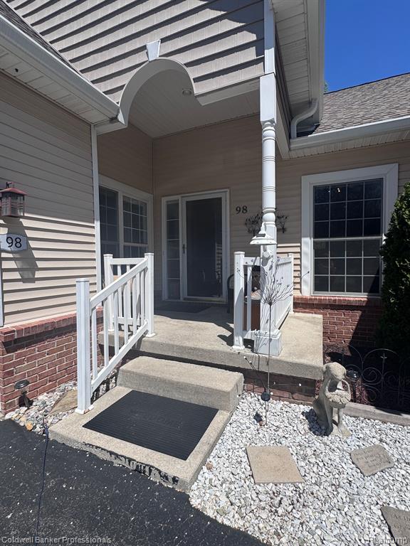 98 FOX HOLLOW Drive, Metamora, MI 48455 — Photo 2
