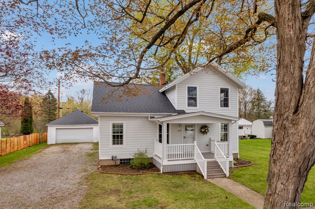 209 S Bristol Street, Almont, MI 48003 — Photo 33