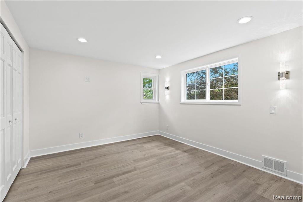 49712 Geddes Road, Canton, MI 48188 — Photo 35