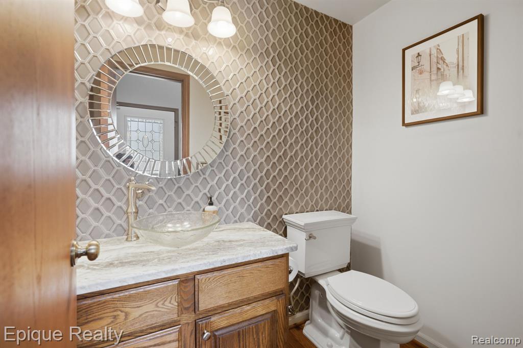 6607 Ridgeview Drive, Clarkston, MI — Photo 16