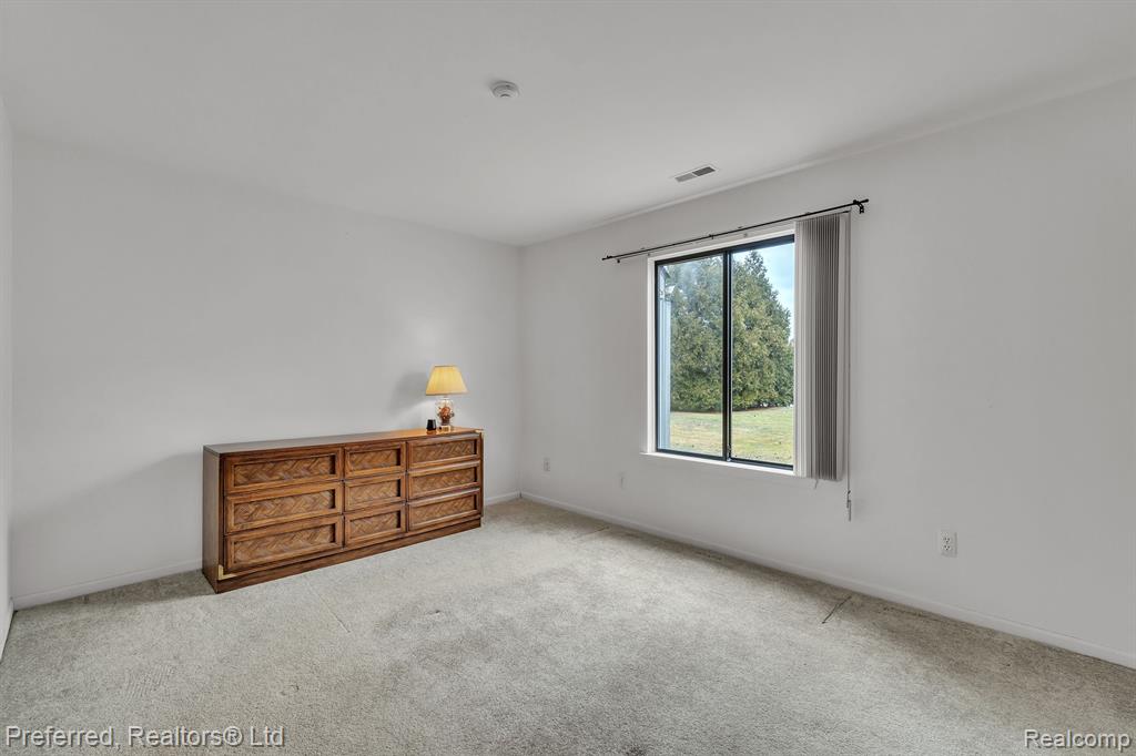 42565 LILLEY POINTE Drive, Canton, MI 48187 — Photo 17