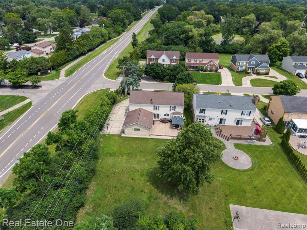 5510 Greenbriar Drive, West Bloomfield, MI — Photo 37