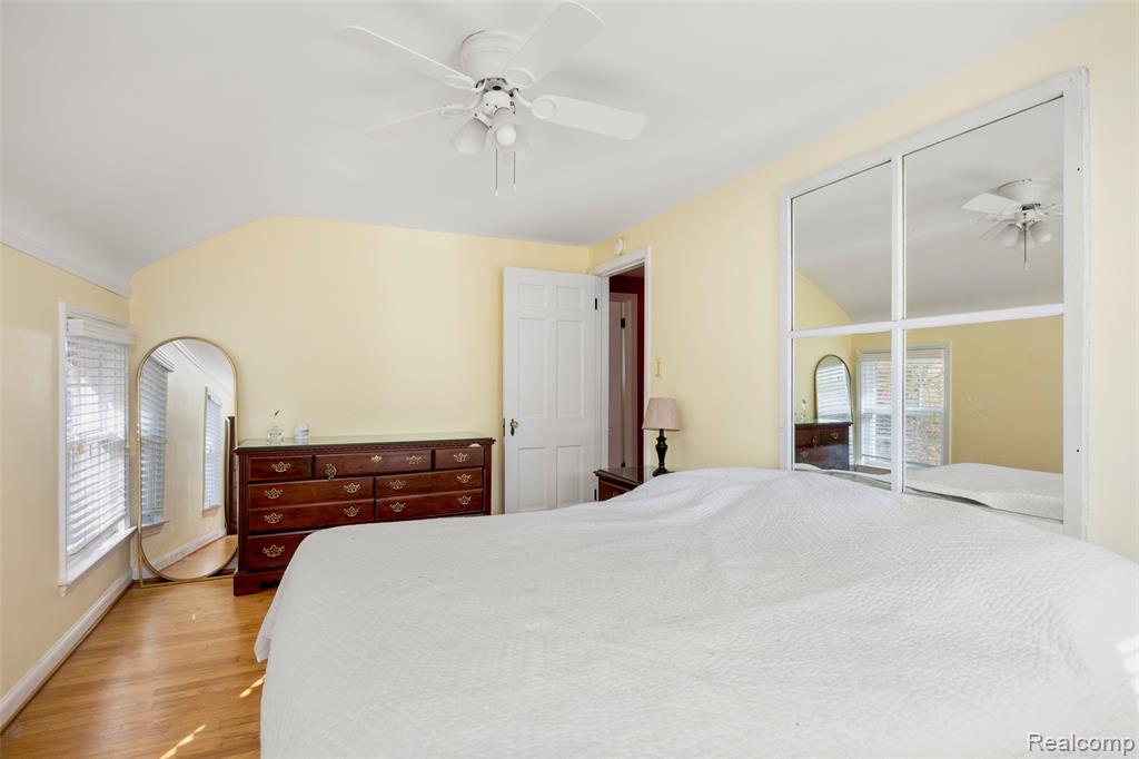 872 University Place, Grosse Pointe, MI 48230 — Photo 18