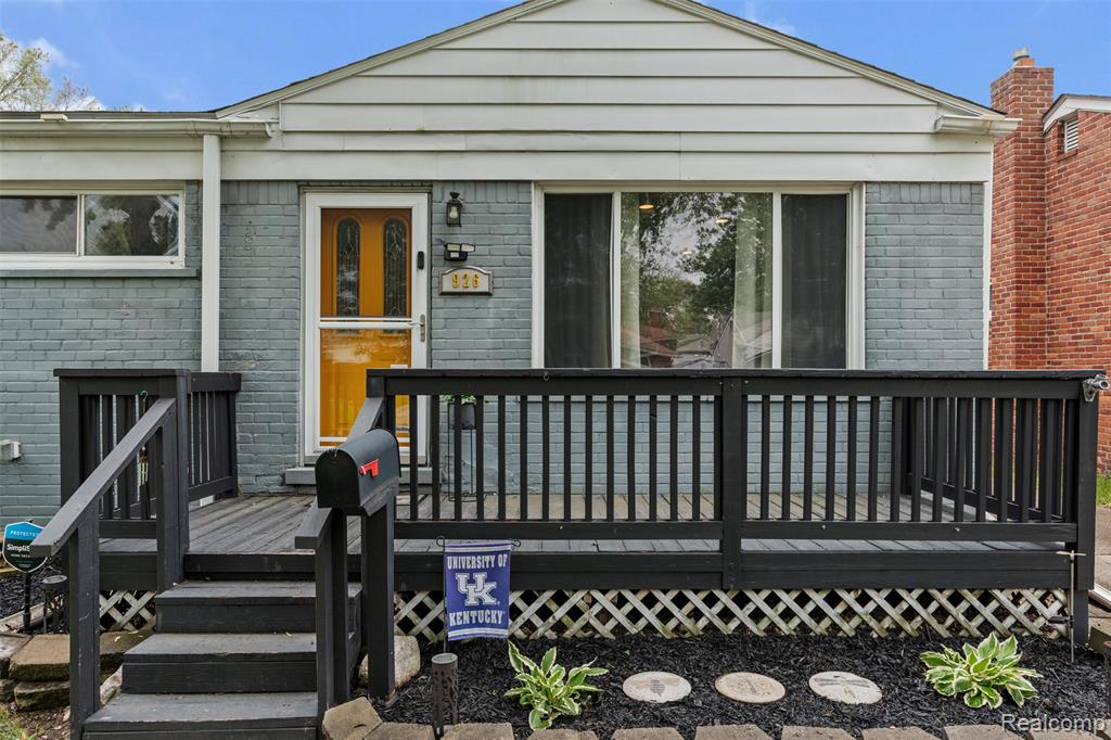926 Parliament Avenue, Madison Heights, MI 48071 — Photo 3