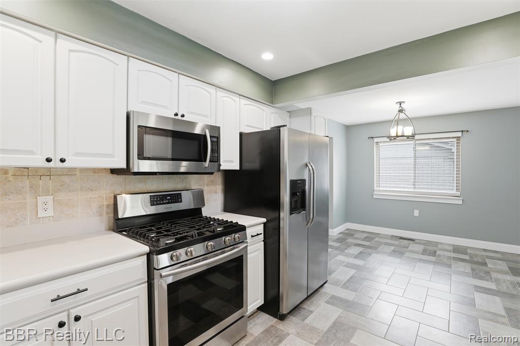 4680 Forest Lane, Trenton, MI 48183 — Photo 17