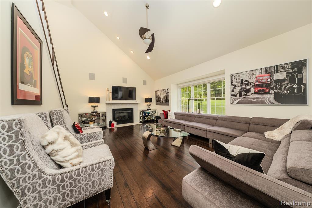 50719 Amesburg Drive, Novi, MI — Photo 15