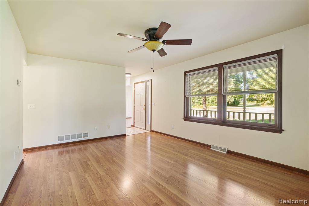 8038 Duquette Road, Brockway, MI 48097 — Photo 11