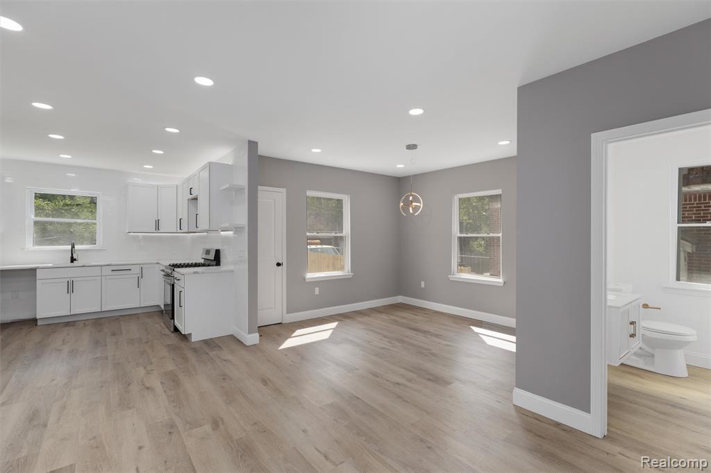 9969 Bishop Street, Detroit, MI 48224 — Photo 10