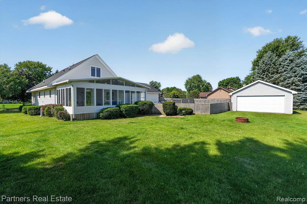 9145 Apple Orchard Drive, Fenton, MI 48430 — Photo 49