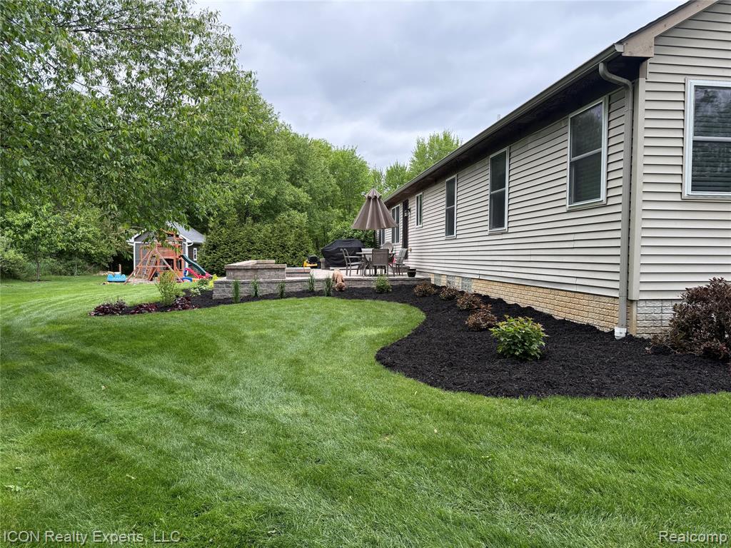 11185 Cassidy Trail, Davisburg, MI 48350 — Photo 57