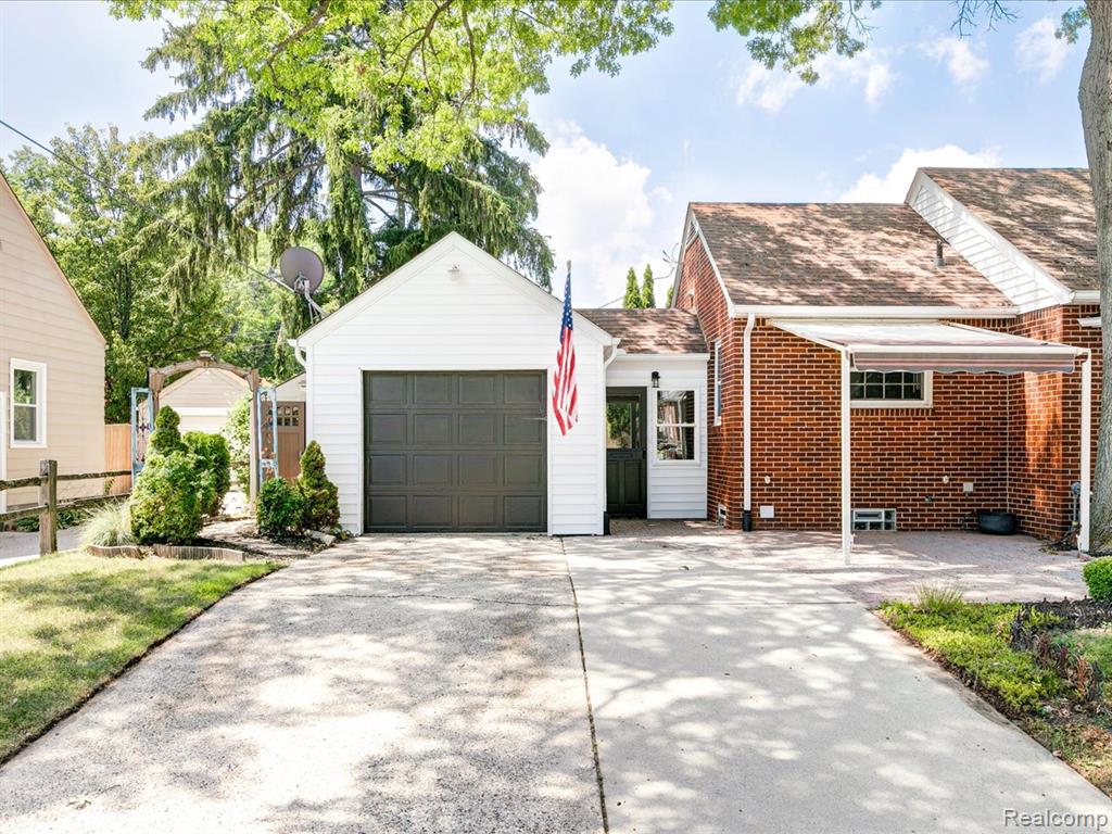 802 Edison Boulevard, Port Huron, MI 48060 — Photo 29