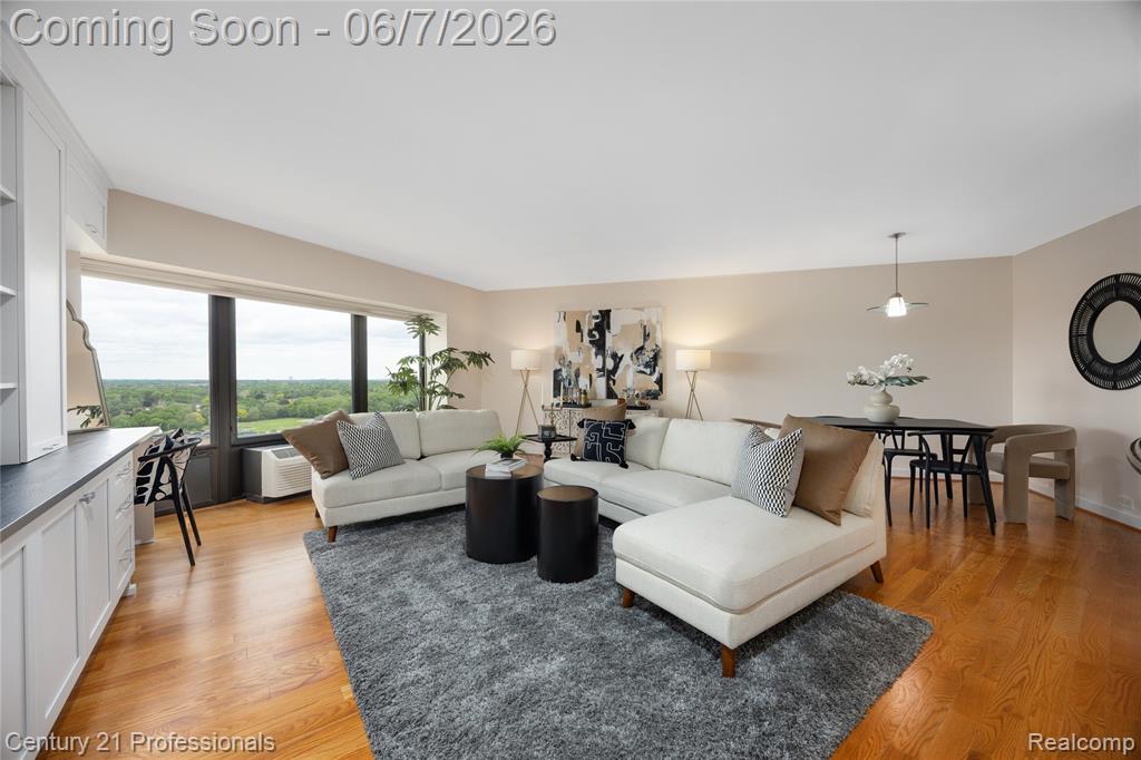 5000 Town Center, 2305, Southfield, MI 48075 — Photo 2