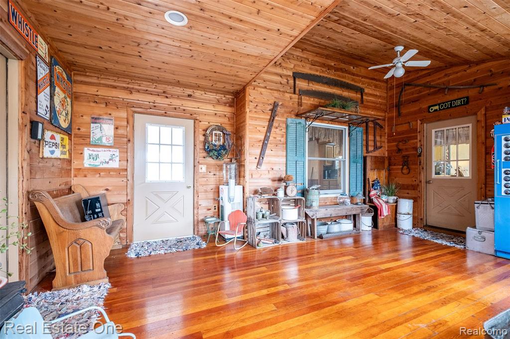 11030 Marshall Road, South Lyon, MI 48178 — Photo 34