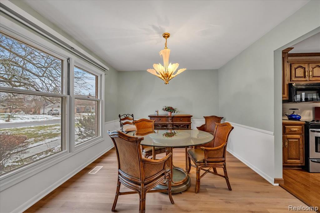 6091 Kings Shire Road, Grand Blanc, MI 48439 — Photo 8