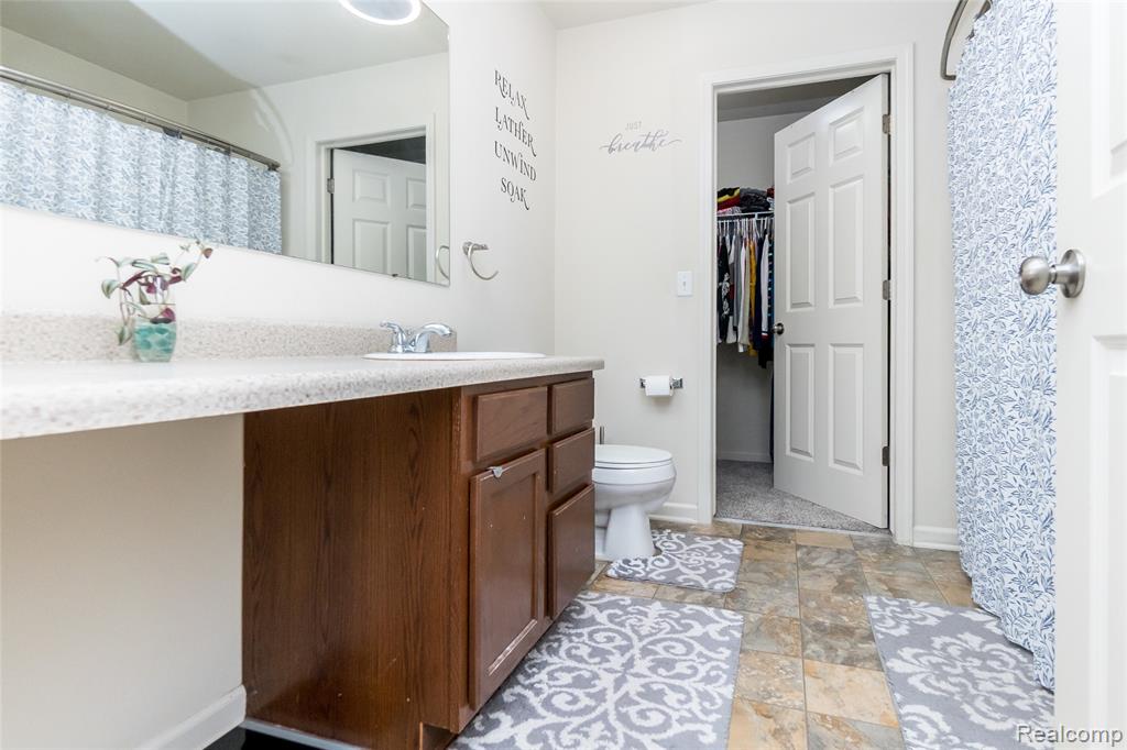 51224 Luke Lane, Novi, MI — Photo 31