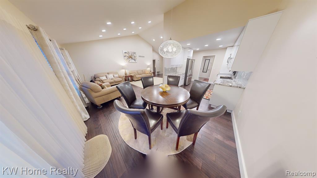 190 WINDING Brook, Commerce Twp, MI 48390 — Photo 9