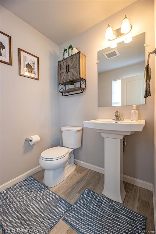 7340 Westminster Circle, Grand Blanc, MI 48439 — Photo 27