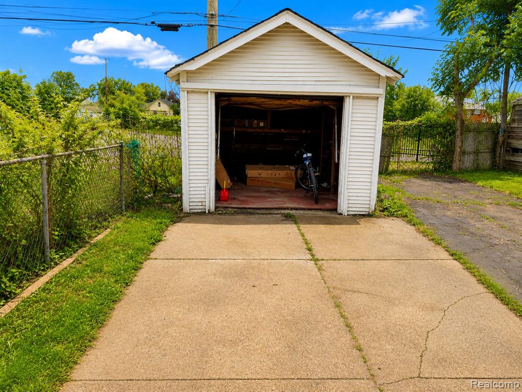 10189 Monica Street - Photo 5