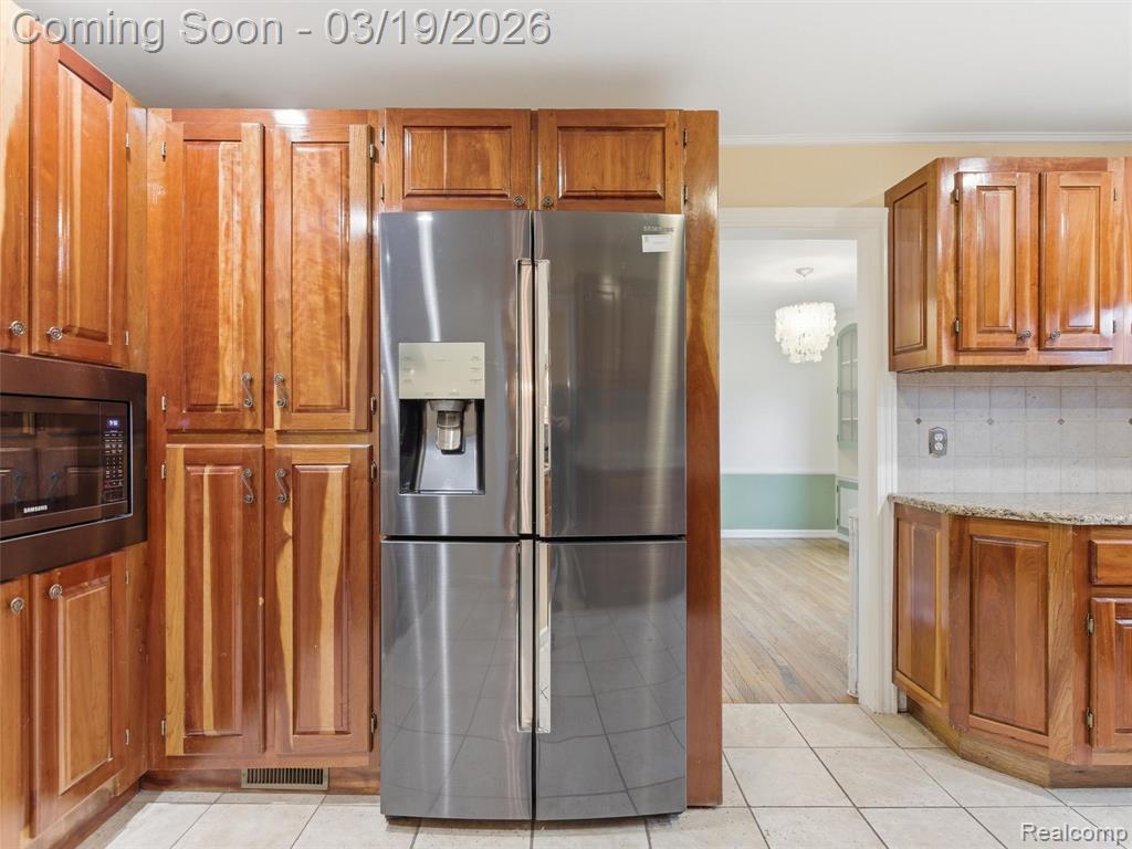 27320 Sunset Boulevard E, Lathrup Village, MI 48076 — Photo 18