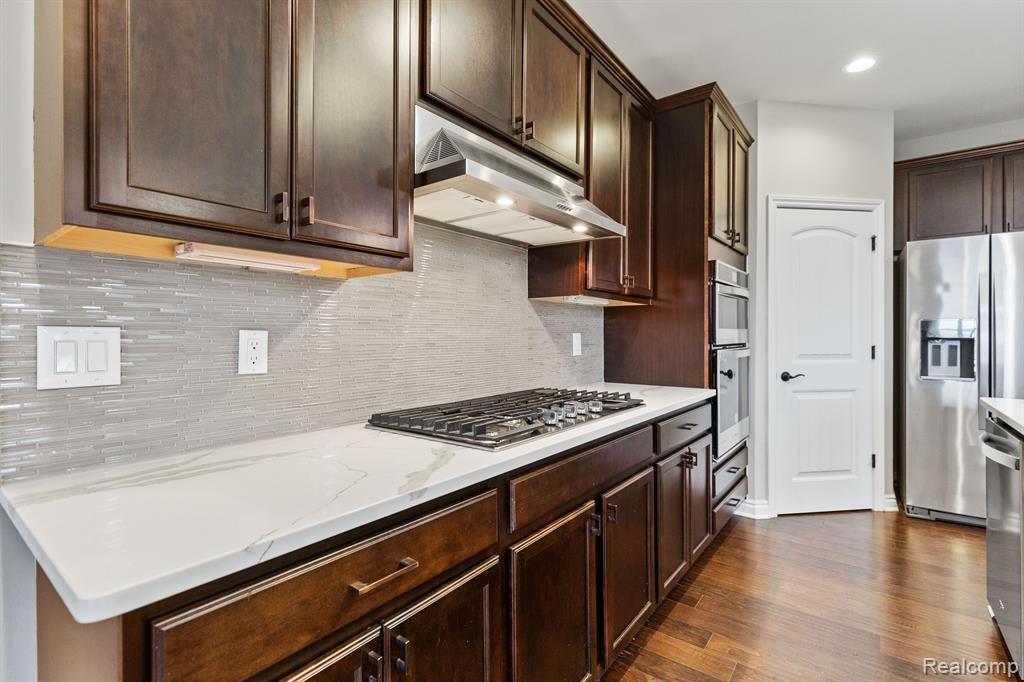 3995 ASHDALE Way, Clarkston, MI 48348 — Photo 23