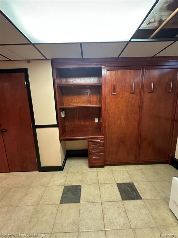 5529 Pembury, West Bloomfield, MI — Photo 23