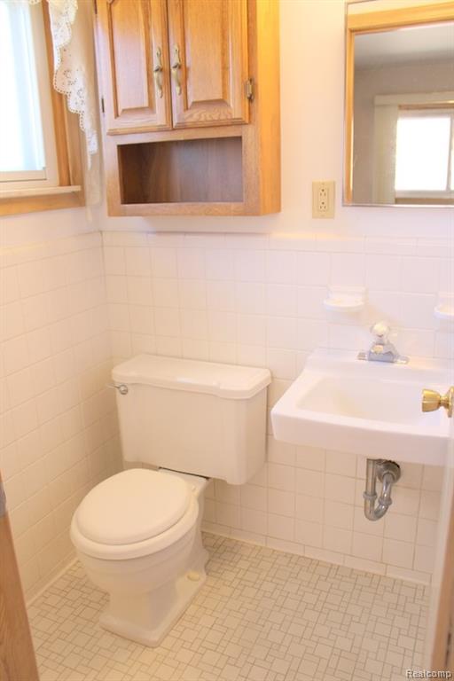 9045 Carter Avenue, Allen Park, MI 48101 — Photo 29