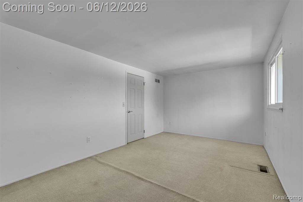 7000 Woonsocket Street, Canton, MI 48187 — Photo 38