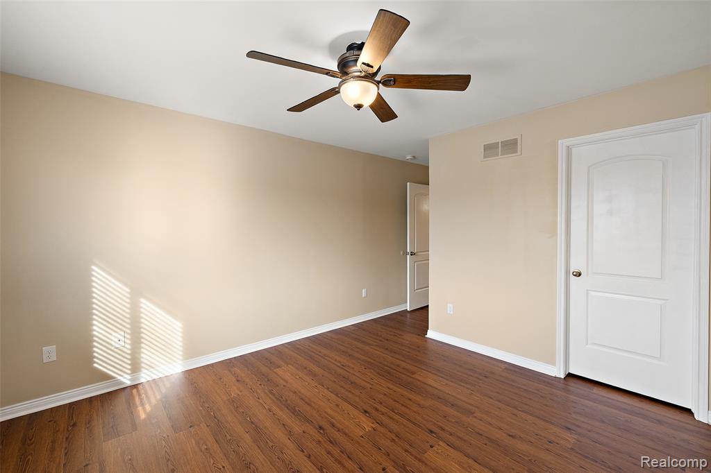 46267 Terrace Drive, Shelby Twp, MI 48317 — Photo 41