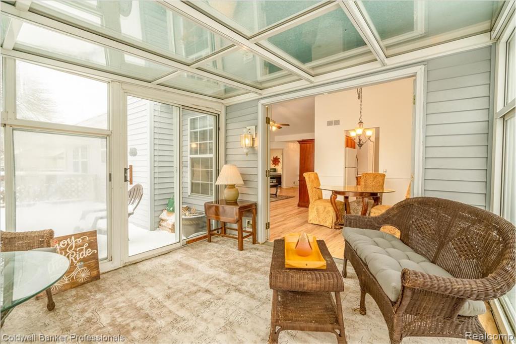 7984 Lake Crest Drive, Ypsilanti, MI 48197 — Photo 10