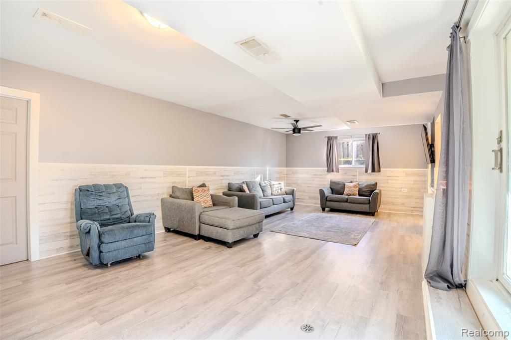 9756 Janet Street, Taylor, MI 48180 — Photo 15