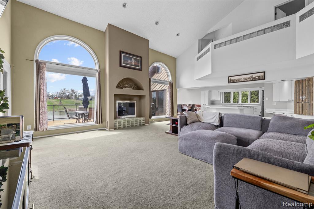 10785 Oxbow Lakeshore Drive, White Lake, MI — Photo 5