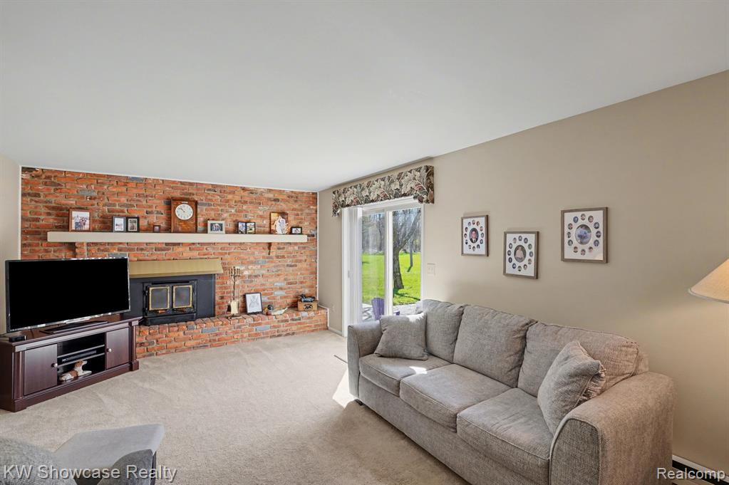 4520 Stoney Acres Lane, Highland, MI — Photo 11