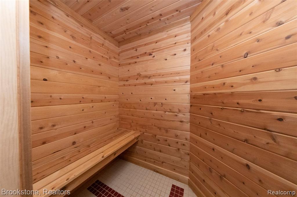 7215 DEER LAKE Court, Clarkston, MI — Photo 51