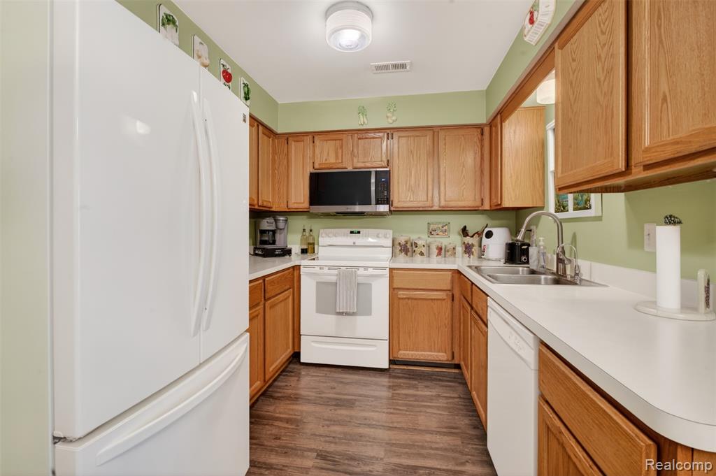 10244 Nancys Boulevard, Grosse Ile, MI 48138 — Photo 13