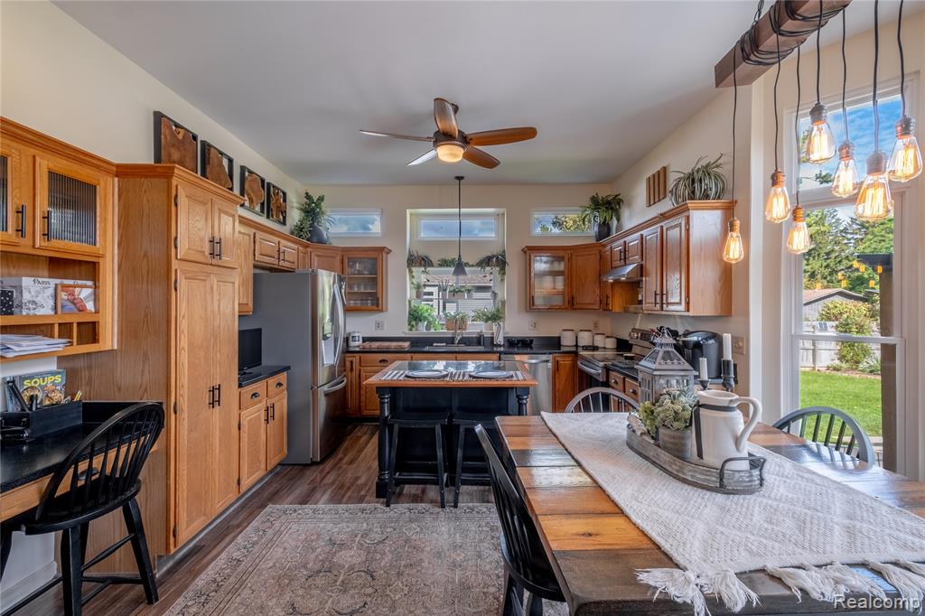 2410 Torrey Grove Court, Fenton, MI 48430 — Photo 11