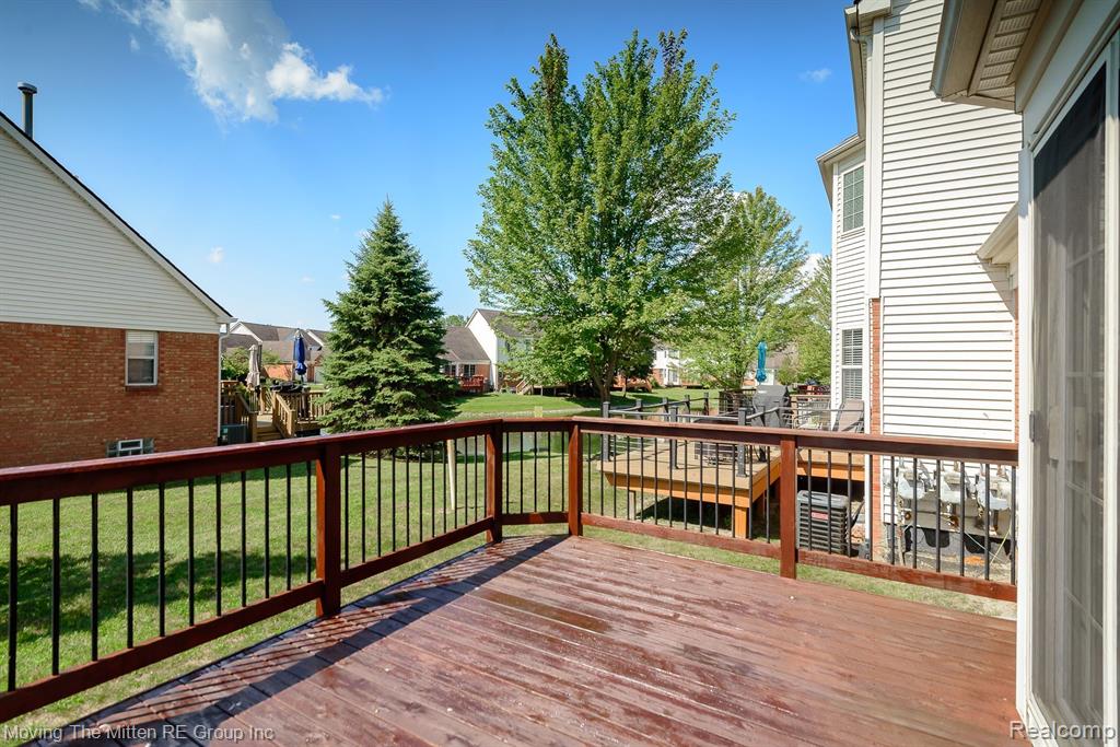 8834 PRAIRIE Court, Van Buren, MI 48111 — Photo 2