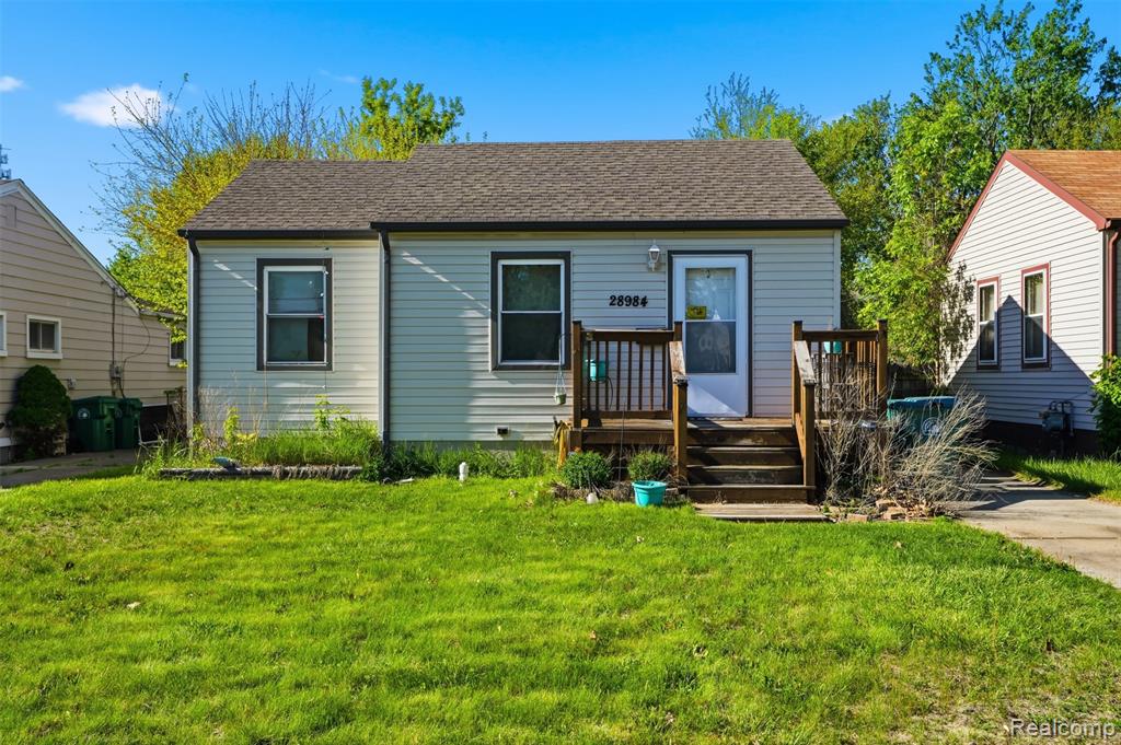 28984 Beechwood Street, Garden City, MI