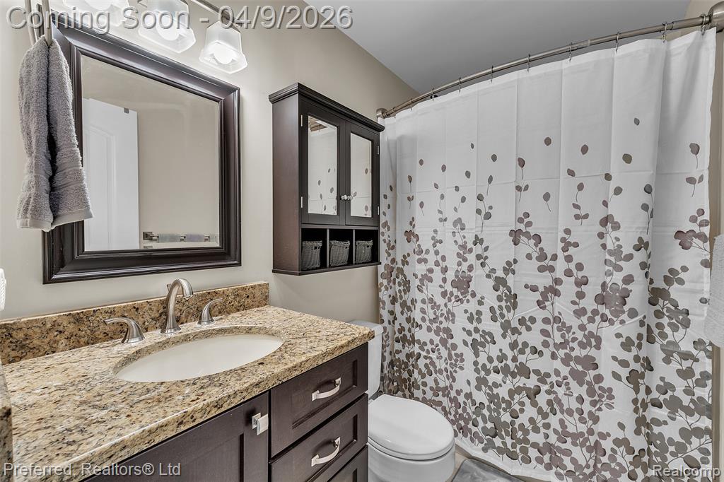 4869 Motorway Drive, Waterford, MI 48328 — Photo 45