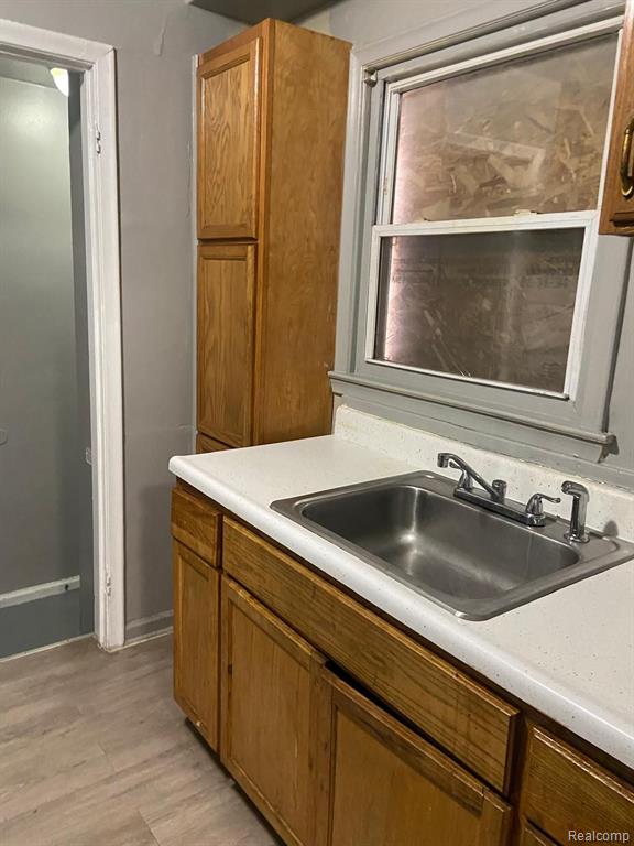 9040 FIELDING Street, Detroit, MI 48228 — Photo 8