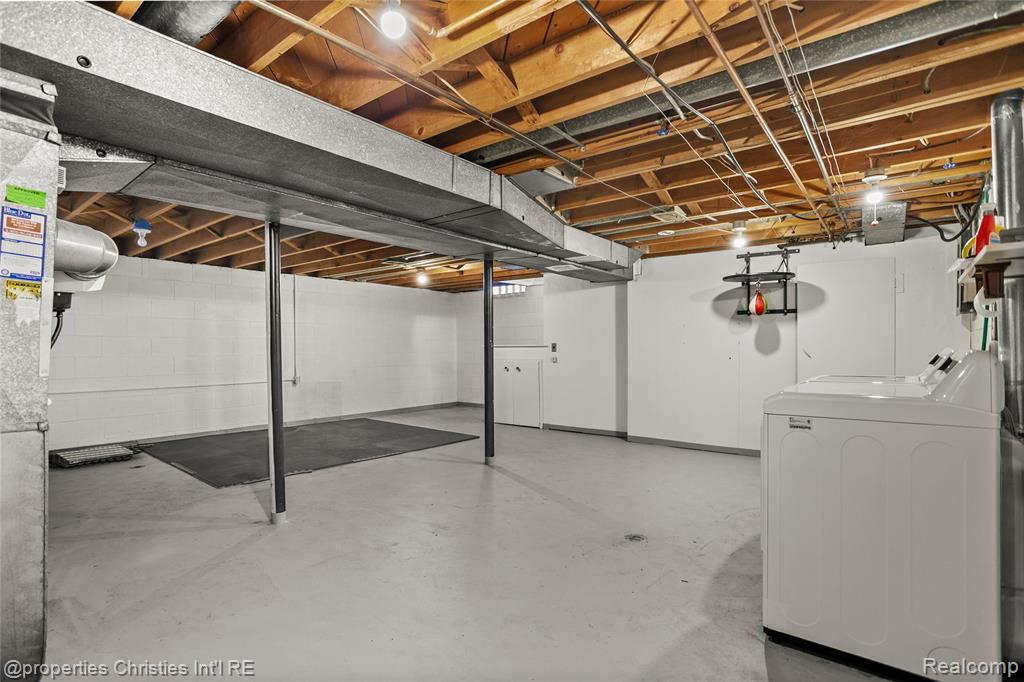 615 W 13 Mile Road, Royal Oak, MI 48073 — Photo 26