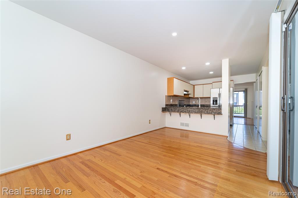 6250 Potomac Circle, West Bloomfield, MI — Photo 13