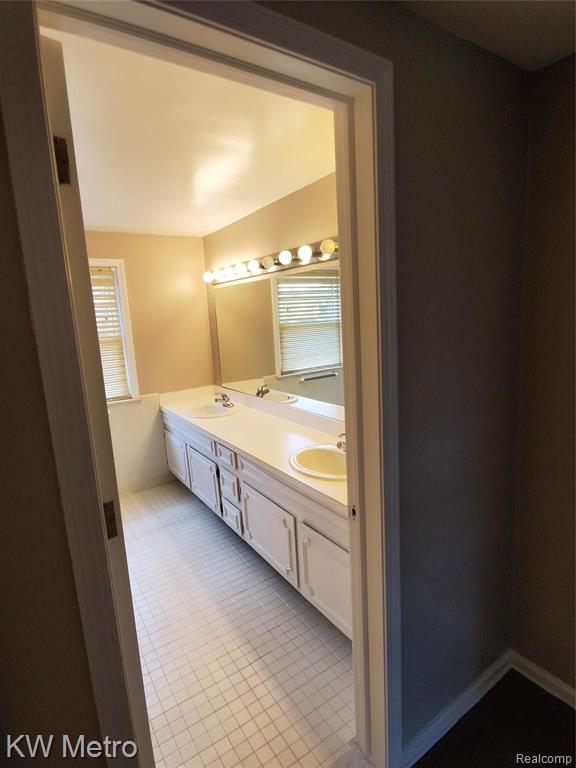 553 N OLD WOODWARD Avenue, Birmingham, MI 48009 — Photo 22