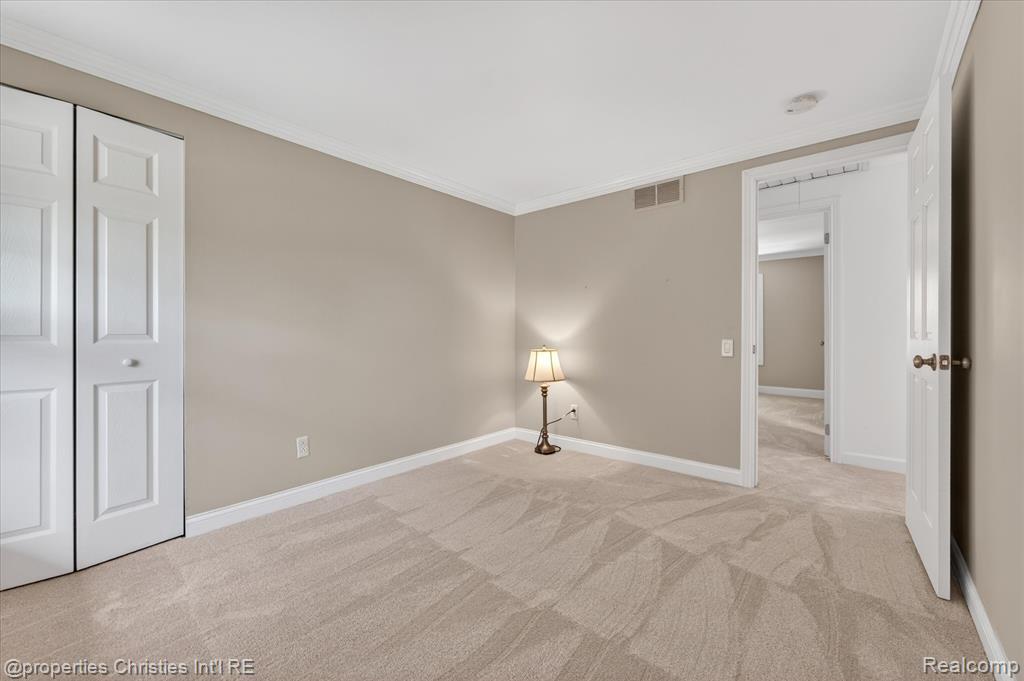 4352 Greenstown Drive, West Bloomfield, MI 48323 — Photo 31