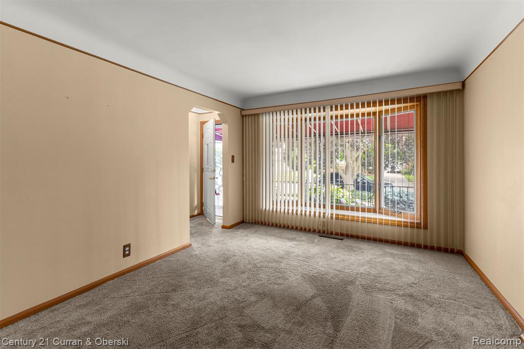7146 Luana Avenue, Allen Park, MI 48101 — Photo 38