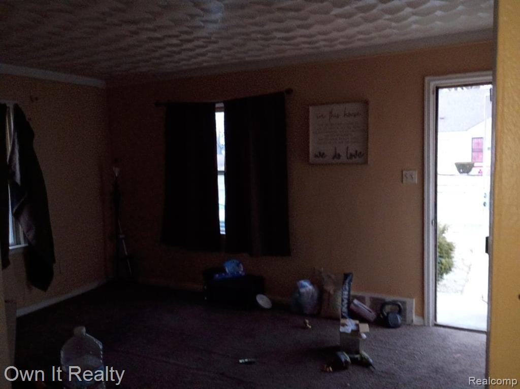 8645 FIELDING Street, Detroit, MI 48228 — Photo 2