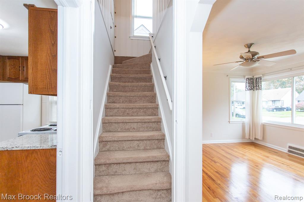 506 AMELIA Avenue, Royal Oak, MI 48073 — Photo 20