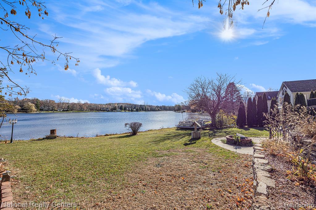 9494 Sashabaw Road, Clarkston, MI 48348 — Photo 37