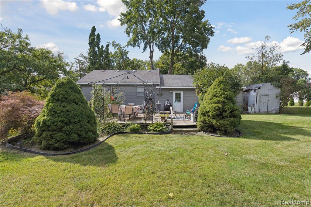 885 E Northfield Avenue, Pontiac, MI 48340 — Photo 21