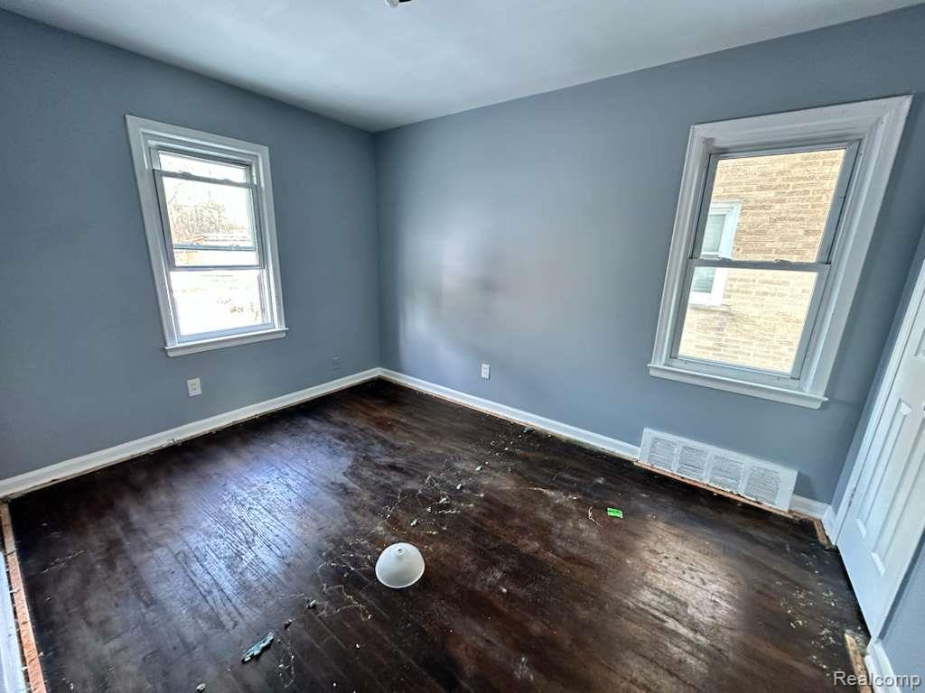 8685 Vaughan Street, Detroit, MI 48228 — Photo 6