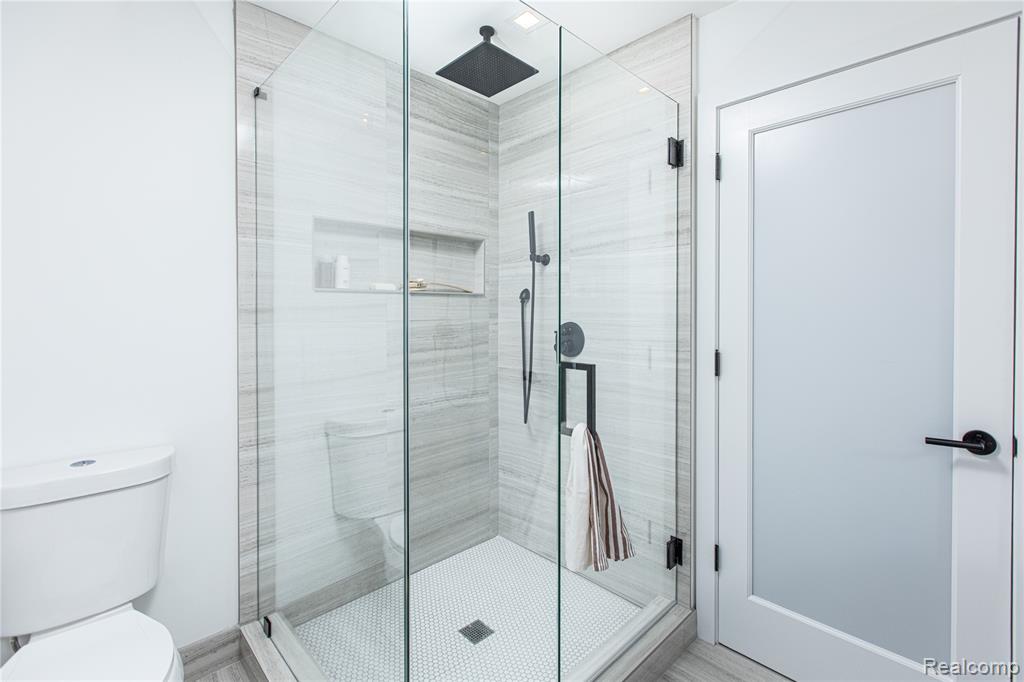 533 E Harrison Avenue, 36, Royal Oak, MI 48067 — Photo 22